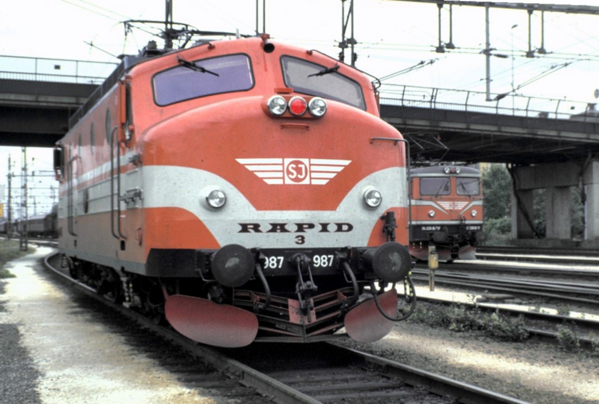 Ra 846 Rapid Nr.3 am 13.08.1985in Hallsberg. (Diascan)