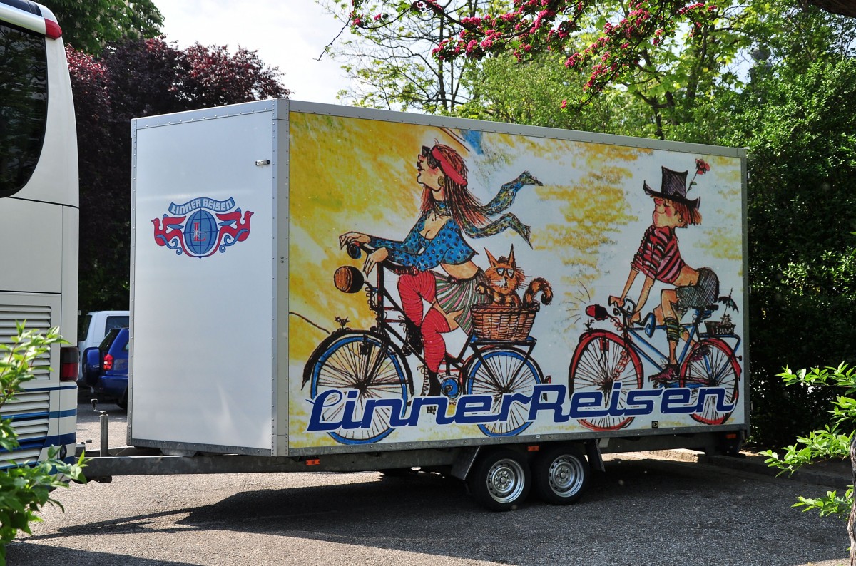 Radanh�nger von Linner Reisen aus der BRD im Mai 2014 in Krems.