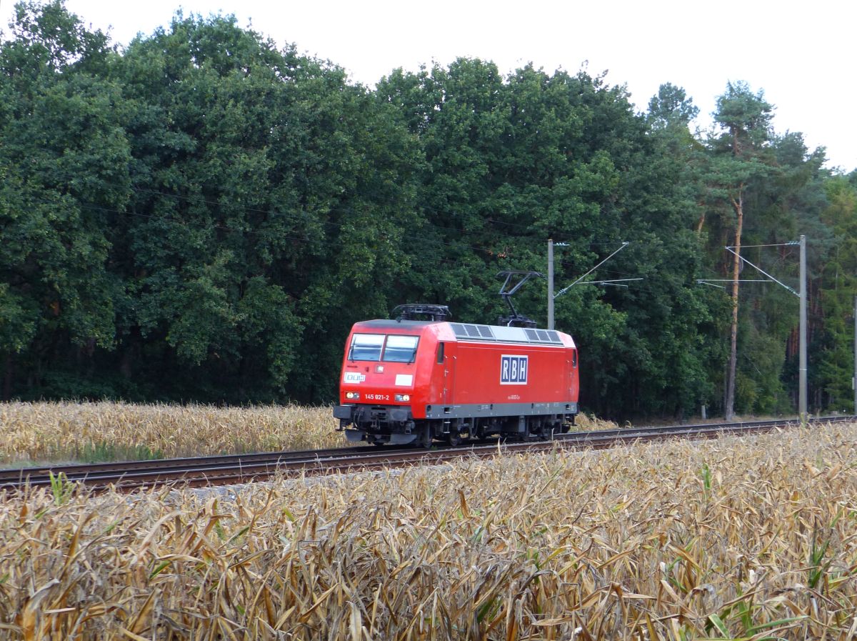 RBH (Rail Barge Harbour) Lok 145 021-2 Bernte, Emsbren 13-09-2018.

RBH (Rail Barge Harbour) loc 145 021-2 Bernte, Emsbren 13-09-2018.