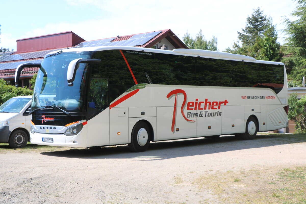 Reichert, Schwerin - SN-RB 150 - Setra am 17. Mai 2025 in Graal-M�ritz (Aufnahme: Martin Beyer)