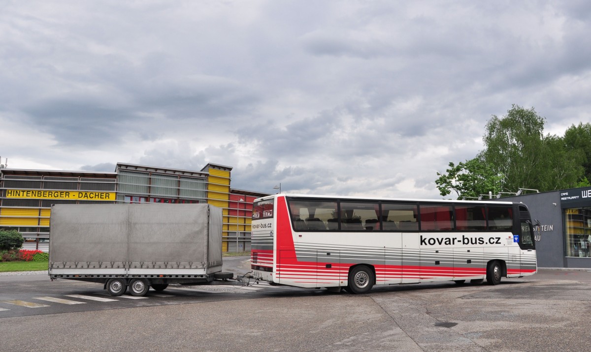 Renault FR1 mit Radanh�nger von Kovar Bus aus der CZ am 9.5.2015 in Krems.Danke Felix f�r die Info zu diesem Bus!