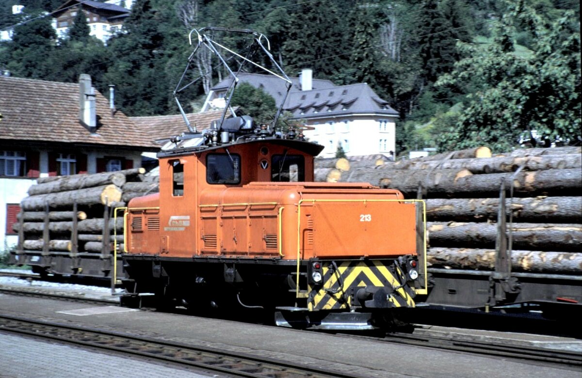 RhB Ge 2/4 Nr.213 in Ilanz im August 1990.