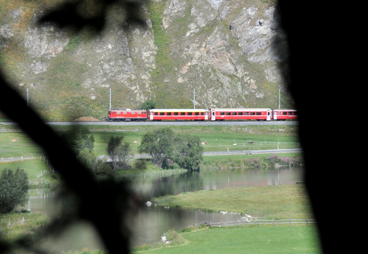 RhB Ge 4/4 I U Nr.608 von der Kirche in Celerina aus gesehen am 17.08.2009.