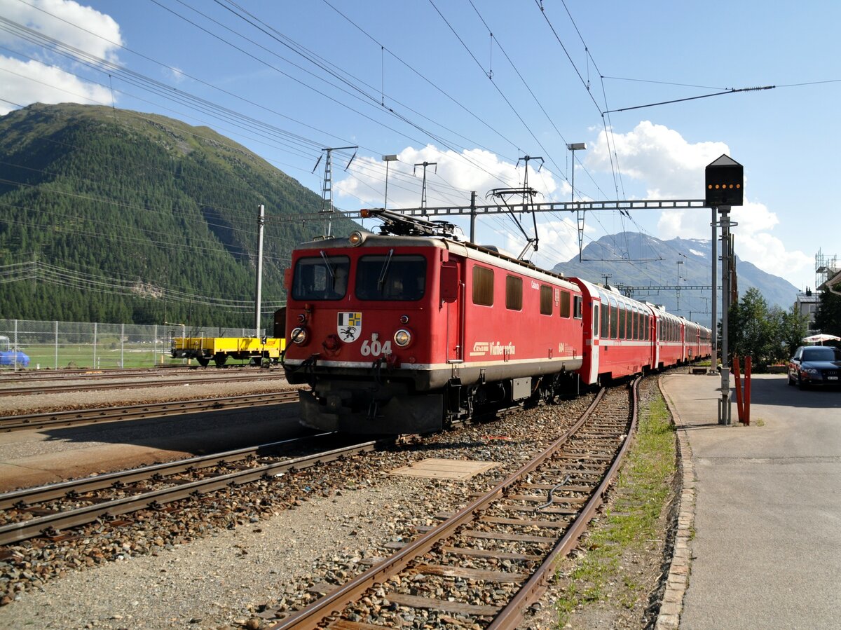RhB Ge 4/4 I U Nr. 604 in Bever am 19.08.2009.