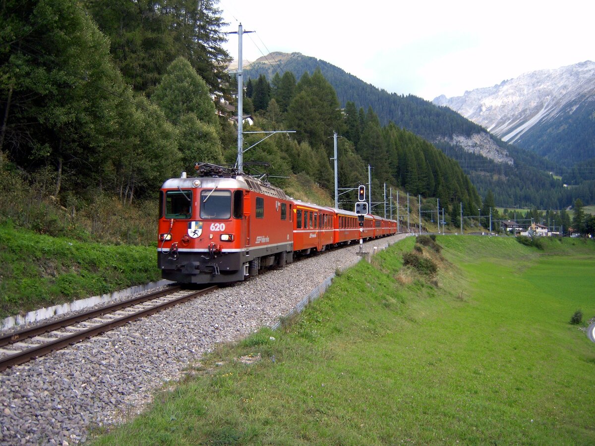 RhB Ge 4/4 II Nr.620 in Bergün am 31.08.2005.