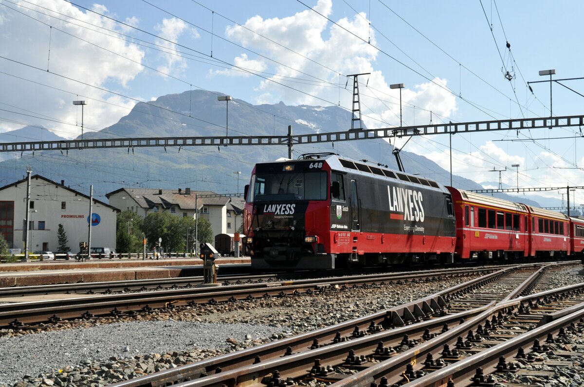 RhB Ge 4/4 III Nr.648 mit Werbung LANXESS in Samedan am 24.08.2009.