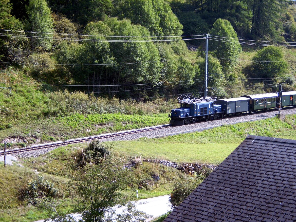 RhB Ge 6/6 I Nr.412 in Bergün am 03.09.2005.