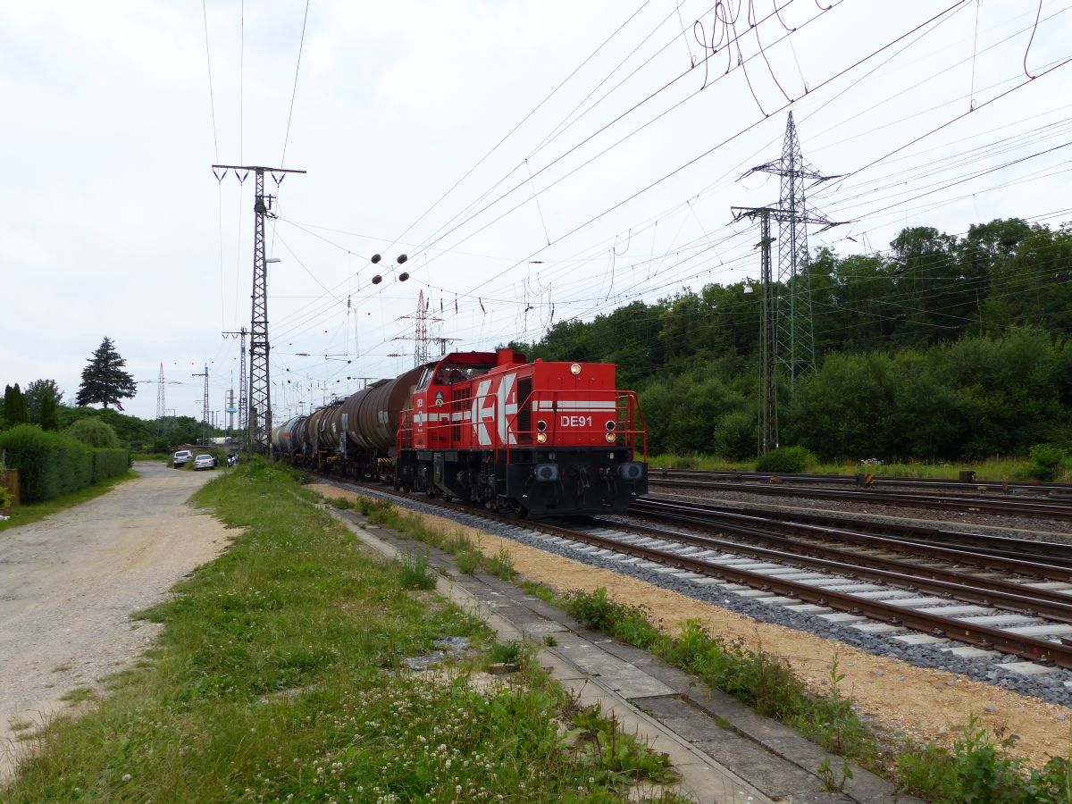 RheinCargo Diesellokomotive DE 91 Rangierbahnhof Kln Gremberg, Porzer Ringstrae, Kln 08-07-2016.


RheinCargo diesellocomotief DE 91 rangeerstation Keulen Gremberg, Porzer Ringstrae, Keulen 08-07-2016.