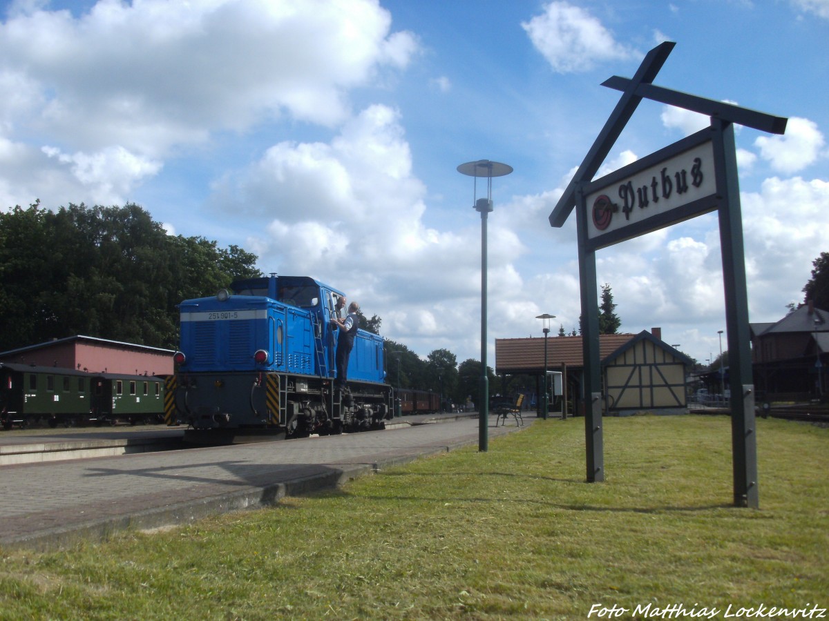 R�BB 251 901 auf Rangierfahrt im Bahnhof Putbus am 12.6.14