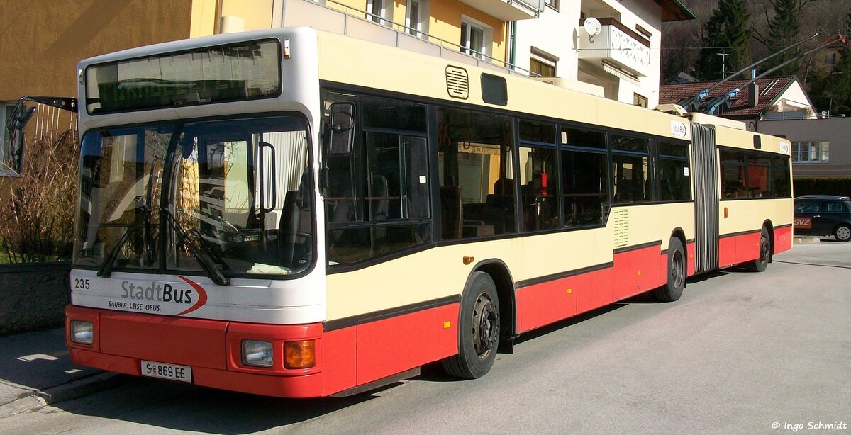 Salzburg AG | StadtBus | Nr. 235 | S-869 EE | Gräf & Stift NGT 204 M 16 | 2009 in Salzburg