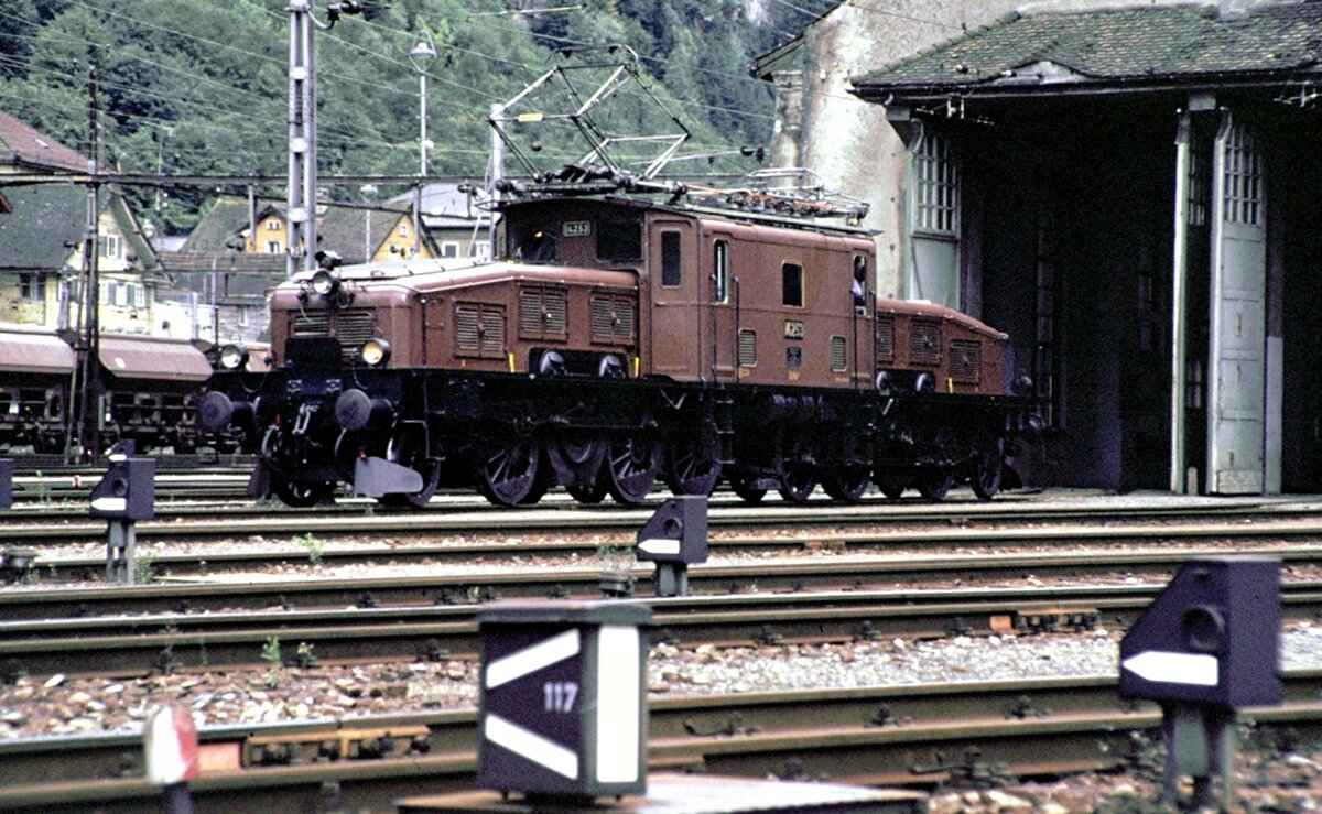 SBB Ce 6/8 II Nr.14 253 in Erstfeld beim Jubiläum 100 Jahre Gotthardbahn am 22.09.1981.