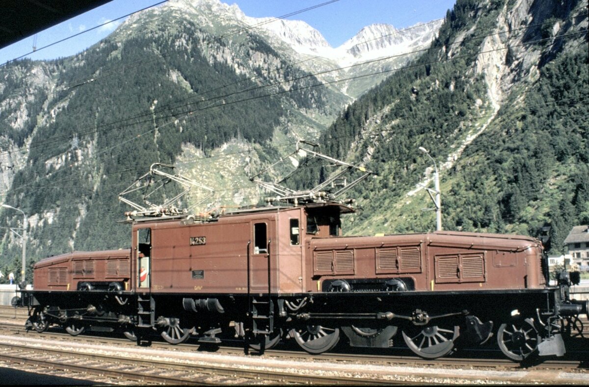SBB Ce 6/8 II Nr.14 253 in Göschenen am 12.08.1980.
