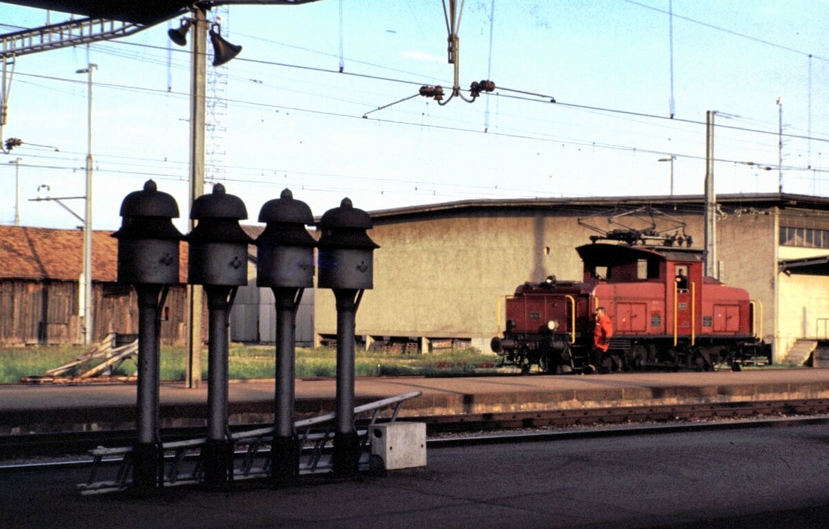 SBB Ee 3/3 beim Abl�utewerk in Romannshorn am 06.06.1981.
