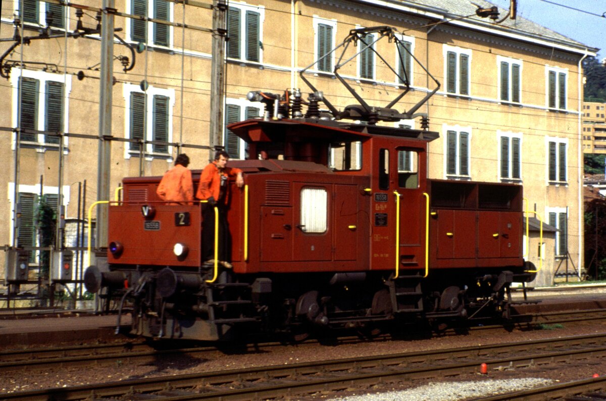 SBB Ee 3/3 IV Nr.16 558 in Chiasso am 29.05.1981.