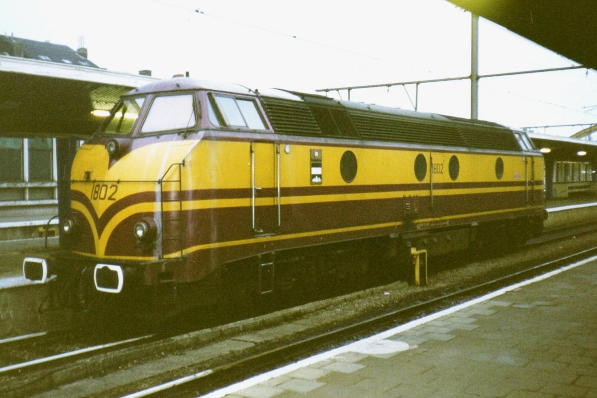 Scanbi8ld von CFL 1802 in Lüttich-Guillemins am 13 Juli 1999.