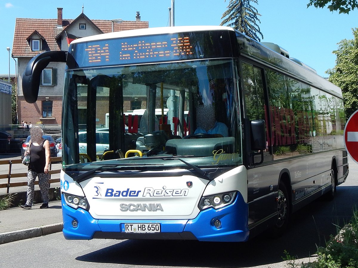 Scania Citywide von Bader Reisen aus Deutschland in Nürtingen.