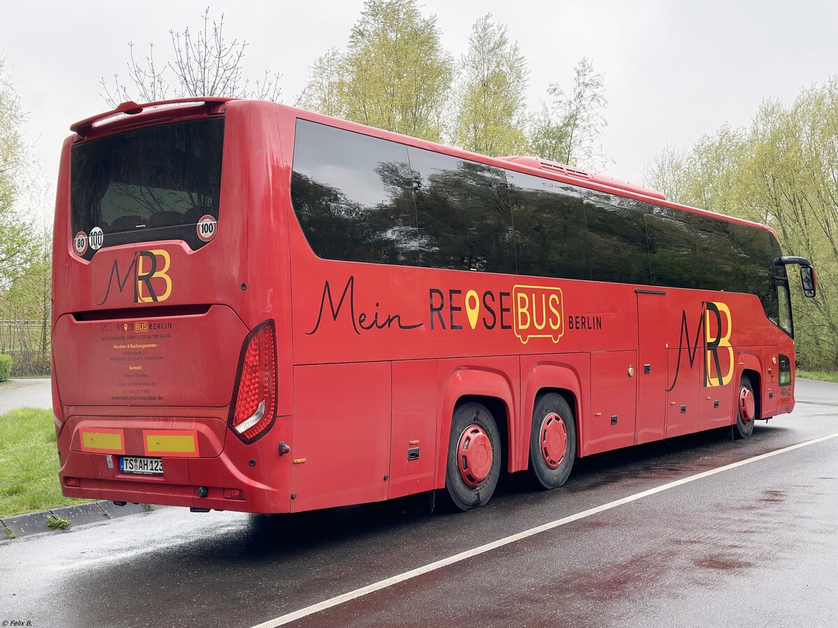 Scania Higer Touring von Autobus Hödl aus Deutschland in Plau am See.