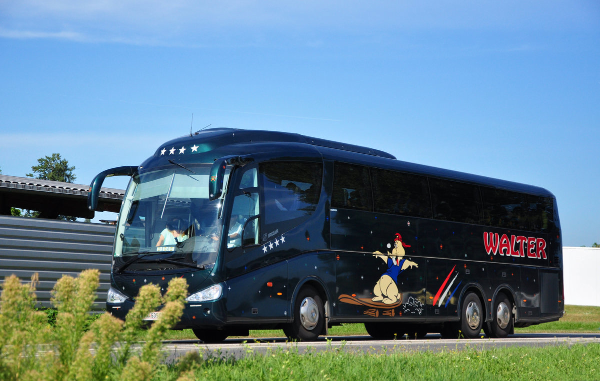 Scania Irizar von WALTER Reisen aus �sterreich in Krems gesehen.