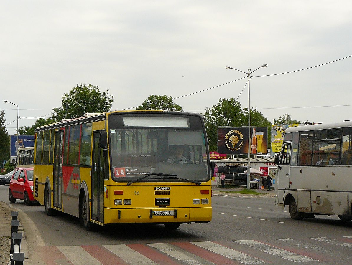 Scania Van Hool A600 ex-TEC aus Belgien. Vul. Bohdana Khmel'nyts'koho, Lviv 30-05-2012.

Scania Van Hool A600 ex-TEC uit Belgi. Vul. Bohdana Khmel'nyts'koho, Lviv 30-05-2012.