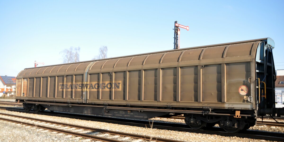 Schiebewandwagen Habbiins 15 in V�hringen am 26.01.2002.