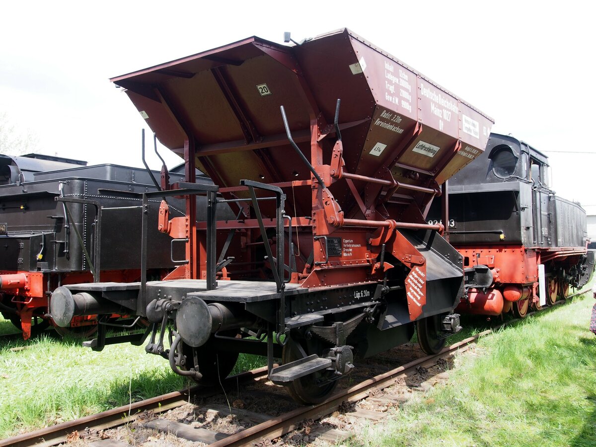 Schotterwagen Mainz des Bw Dresden Altstadt beim 7. Dampfloktreffen am 17.04.2015.