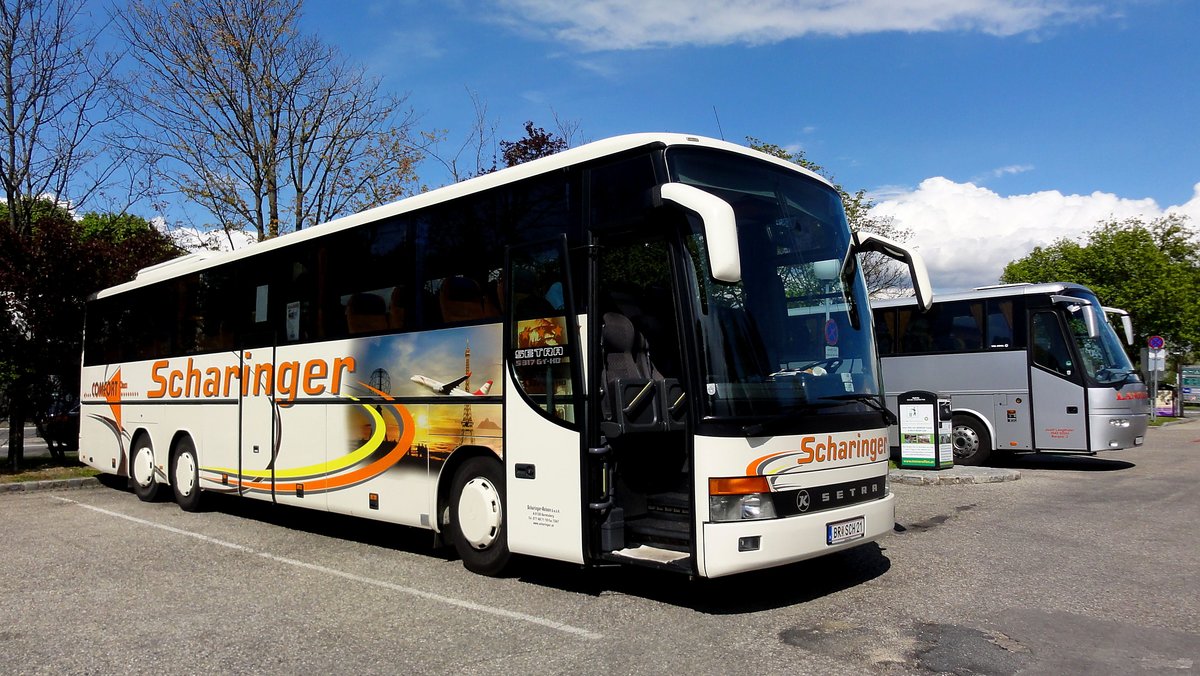 Setra 317 GT- HD von Scharinger Reisen aus �sterreich in Krems.