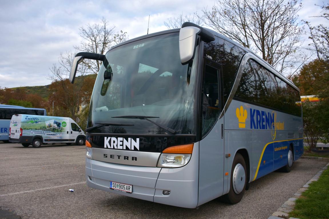 Setra 411 HD von Krenn Reisen aus �sterreich 10/2017 in Krems.