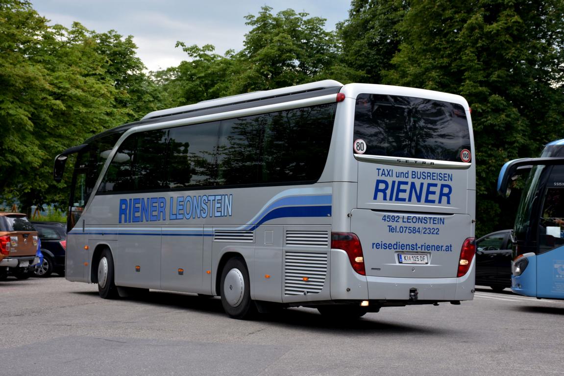 Setra 411 HD von RIENER Reisen aus �sterreich 06/2017 in Krems.