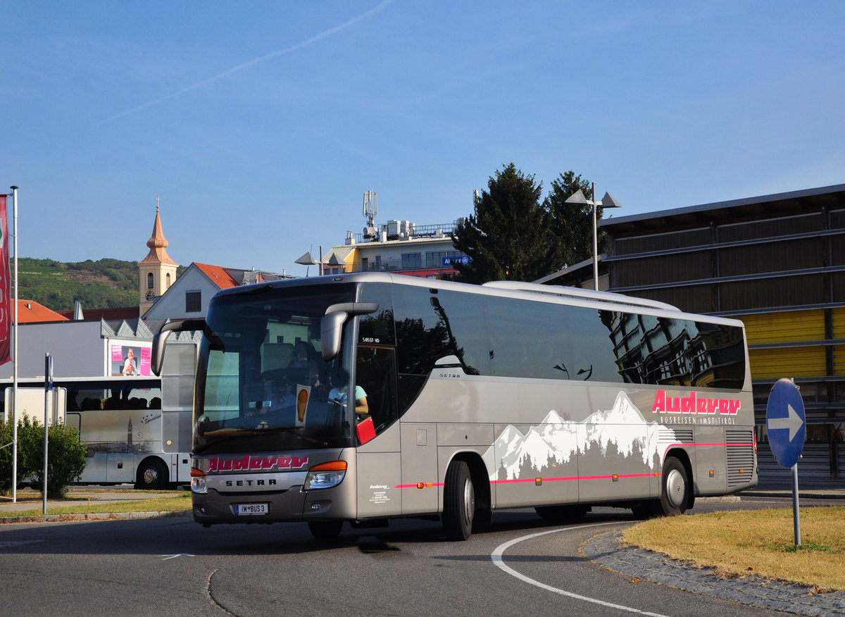 Setra 415 GT-HD von Auderer Reisen aus �sterreich in Krems.