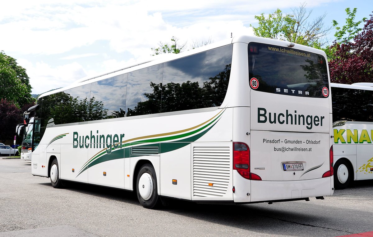 Setra 415 GT-HD von Buchinger Reisen aus �sterreich in Krems gesehen.