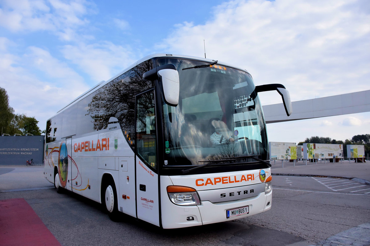 Setra 415 GT-HD von CAPELLARI Reisen aus �sterreich in Krems.