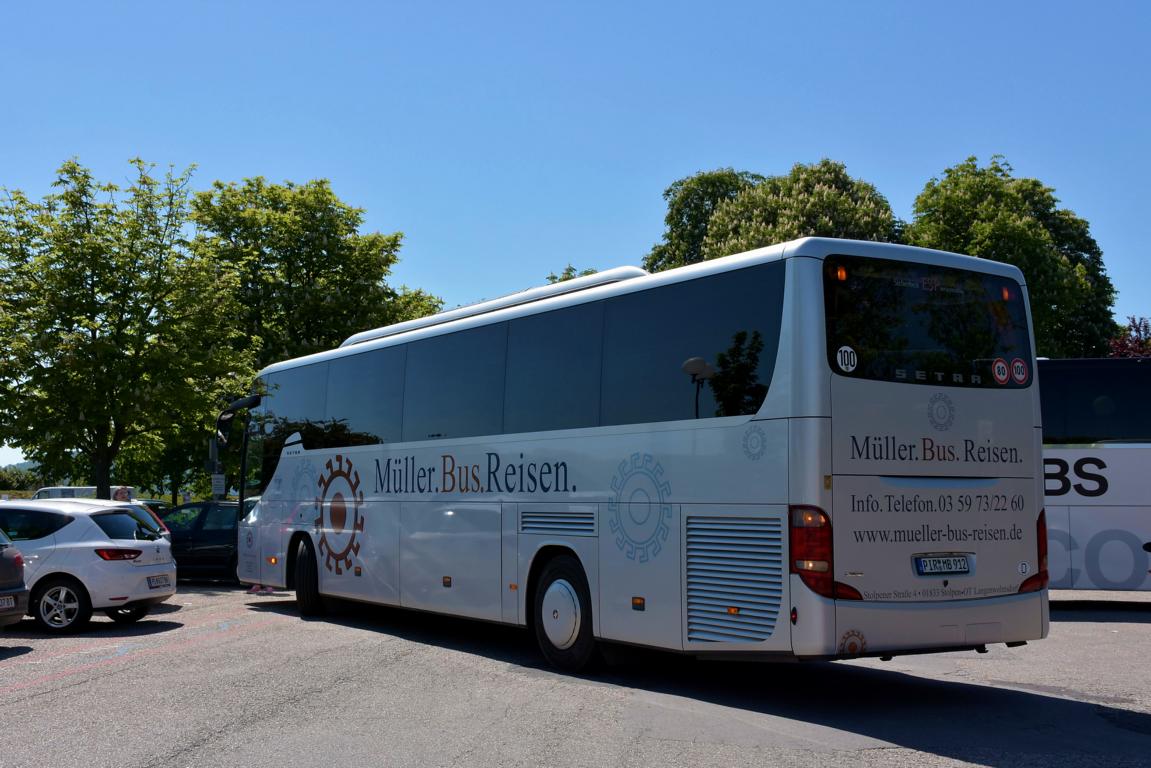 Setra 415 GT-HD von M�ller Busreisen aus der BRD in Krems.