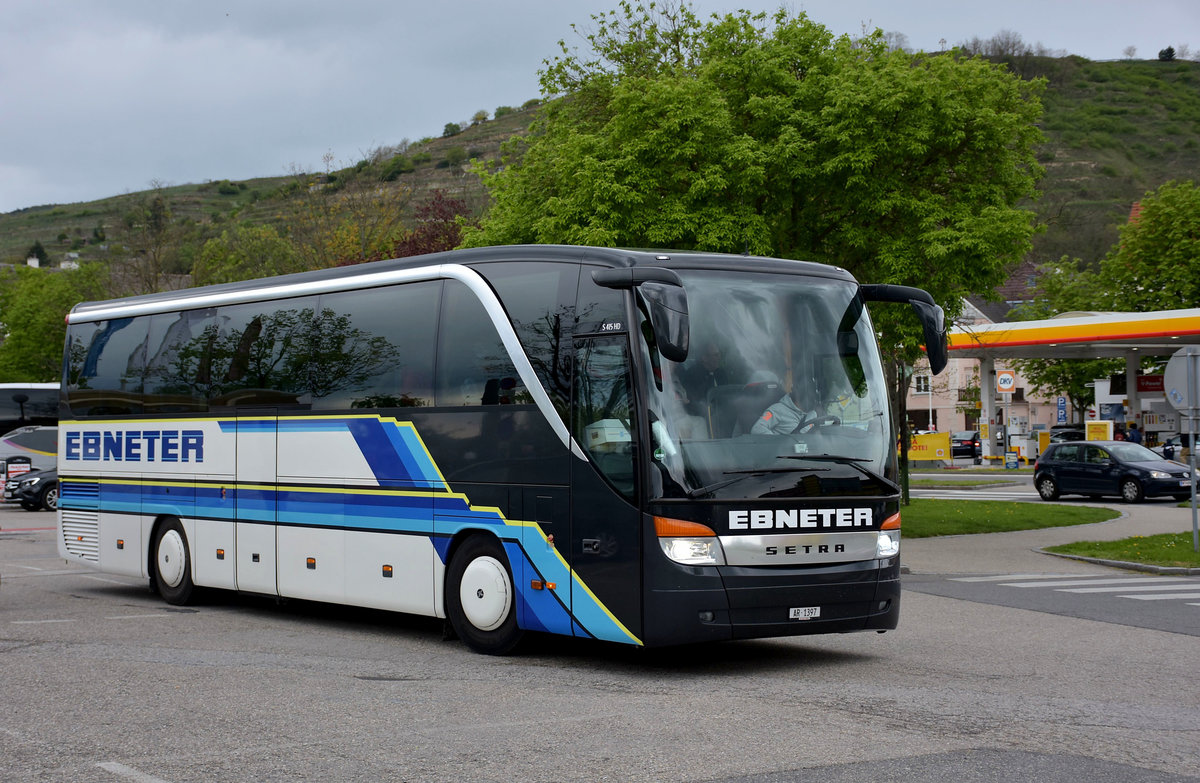 Setra 415 HD von EBNETER Reisen aus der CH in Krems.