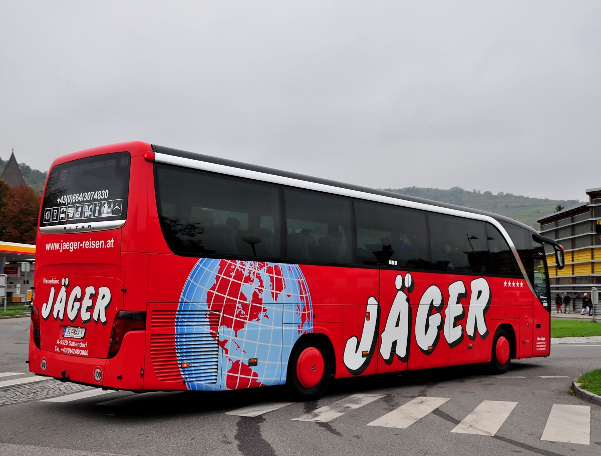 Setra 415 HD von J�ger Reisen aus �sterreich am 11.10.2014 in Krems.