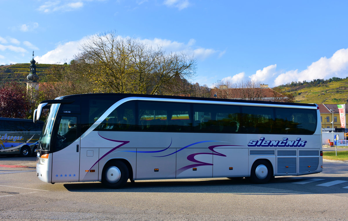 Setra 415 HD von Siencnik Reisen aus �sterreich in Krems.