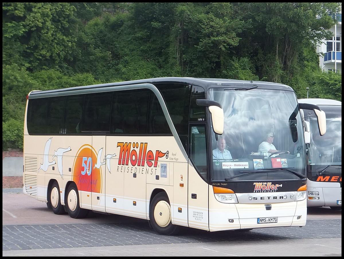 Setra 415 HDH von M�ller Reisedienst aus Deutschland im Stadthafen Sassnitz.