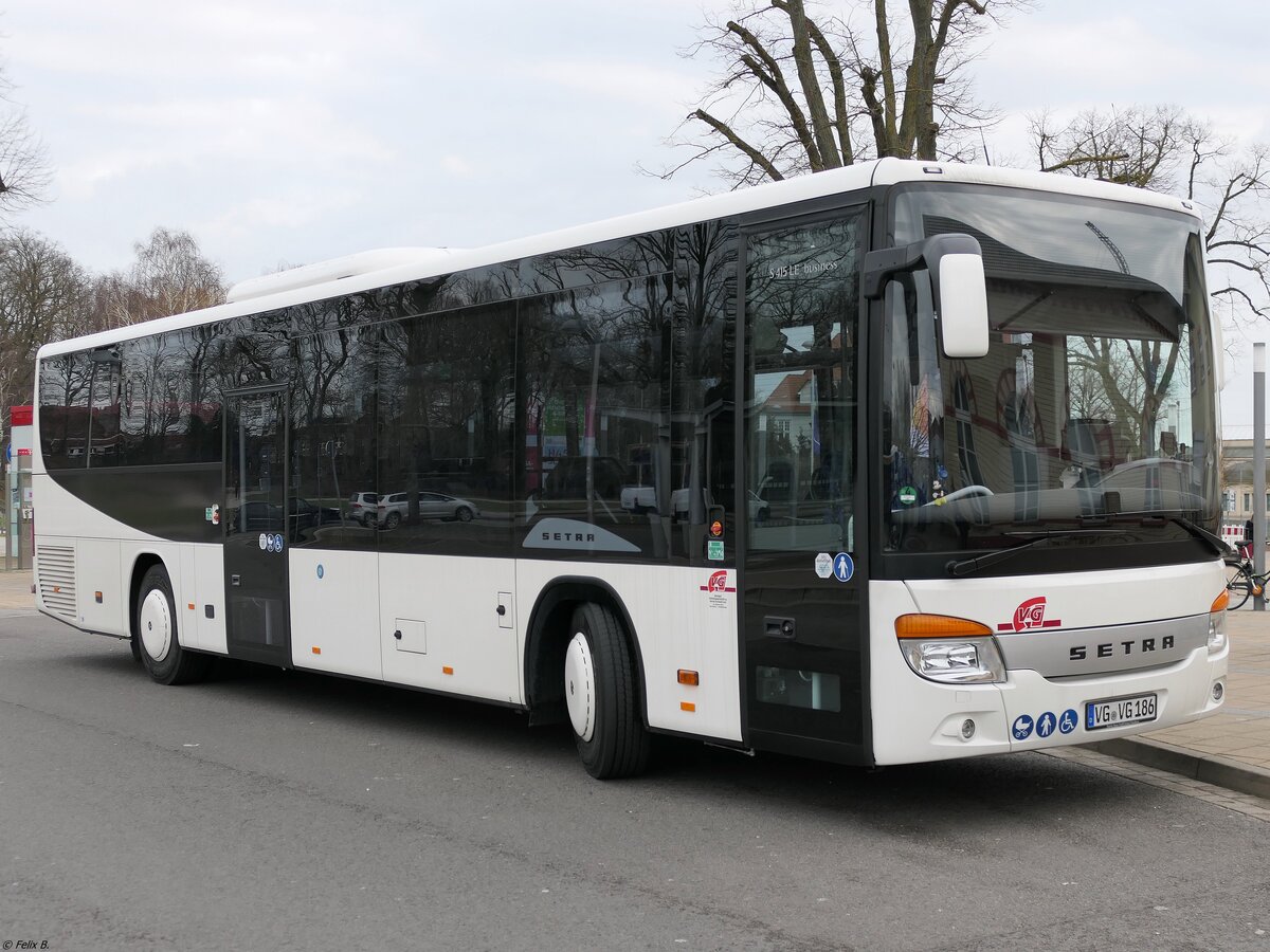 Setra 415 LE Business der Anklamer Verkehrsgesellschaft in Greifswald. 