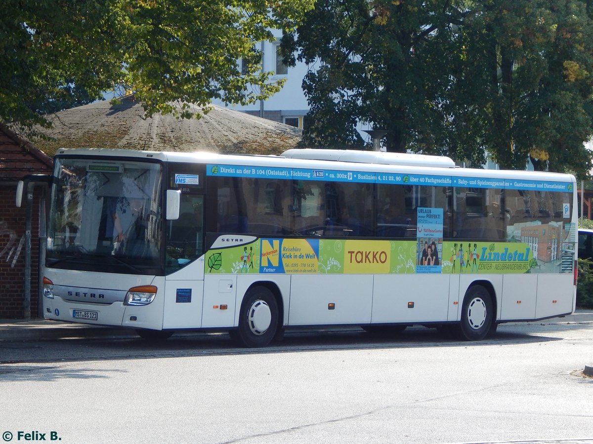Setra 415 UL von Becker-Strelitz Reisen aus Deutschland in Güstrow.