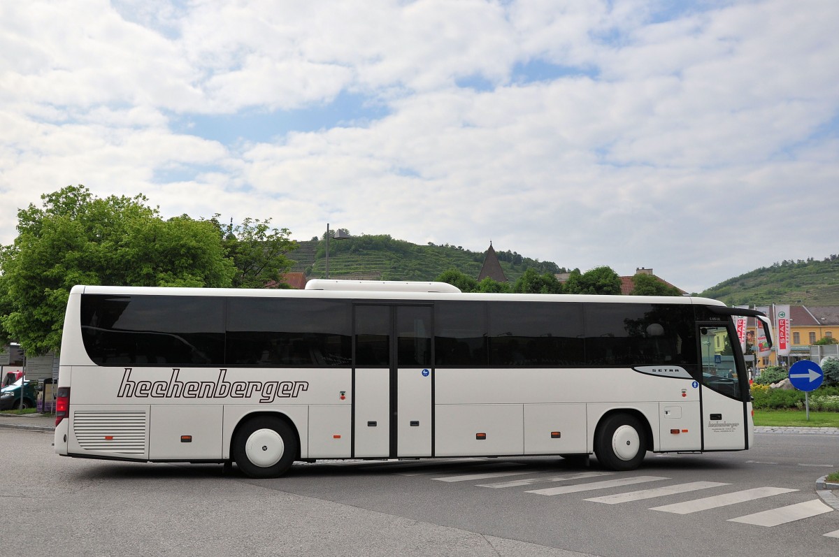 SETRA 415 UL von HECHENBERGER / �sterreich am 25.5.2013 in Krems gesehen.