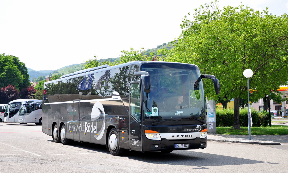 Setra 416 GT-HD von der Fahrwelt RDEL aus der BRD in Krems gesehen.