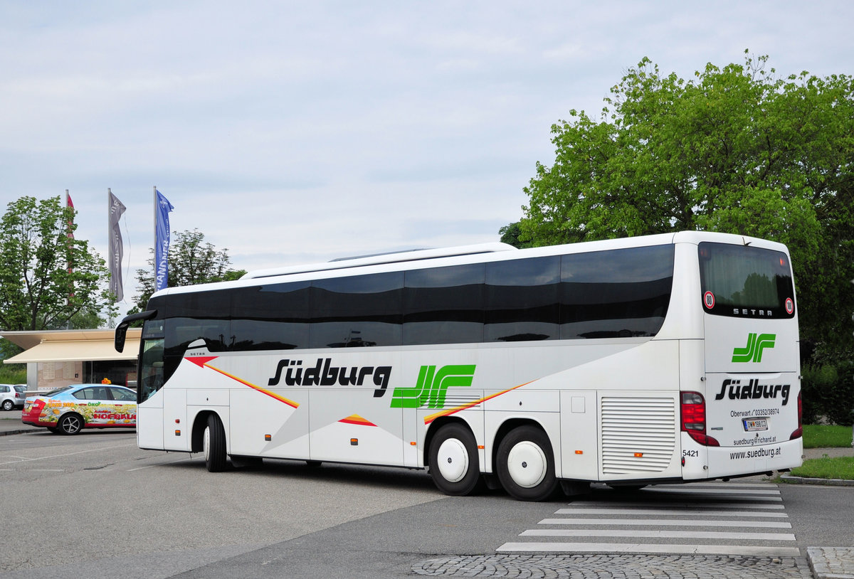Setra 416 GT-HD von S�dburg Reisen aus �sterreich in Krems gesehen.