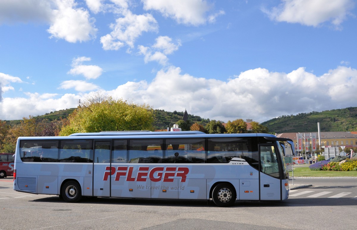 SETRA 416 GT von PFLEGER Reisen aus Nieder�sterreich im September 2013 in Krems gesehen.