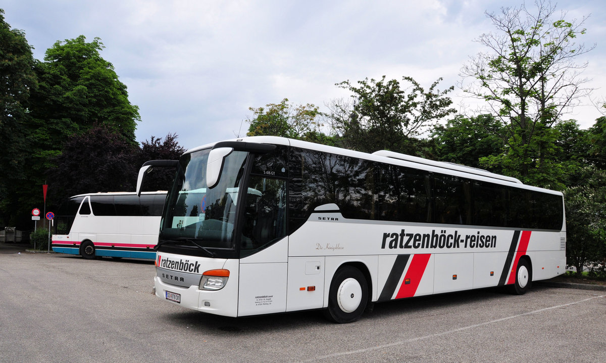 Setra 416 GT von Ratzenb�ck Reisen aus �sterreich in Krems gesehen.