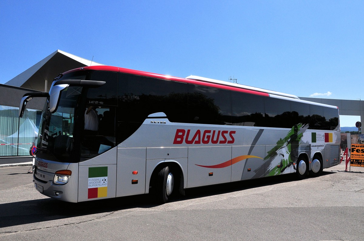 SETRA 417 GT-HD von BLAGUSS / �sterreich am 9.7.2013 in Krems an der Donau.