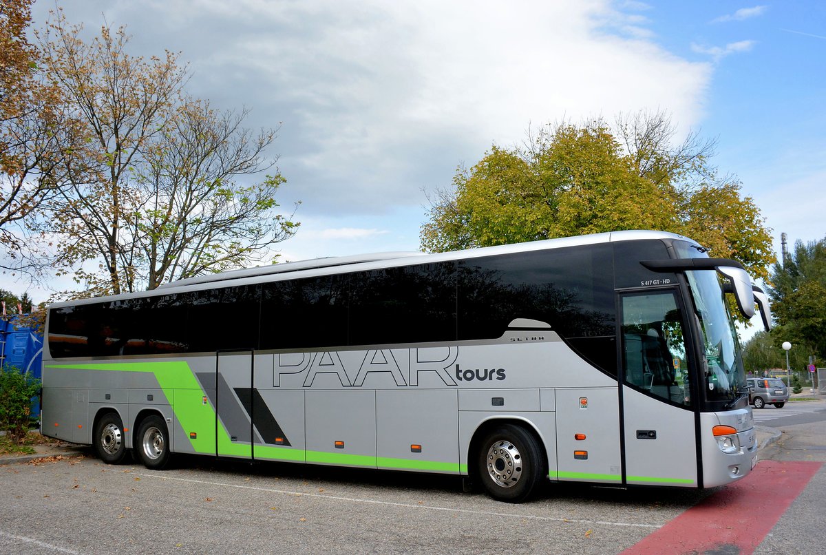 Setra 417 GT-HD von PAAR Tours aus Nieder�sterreich in Krems.
