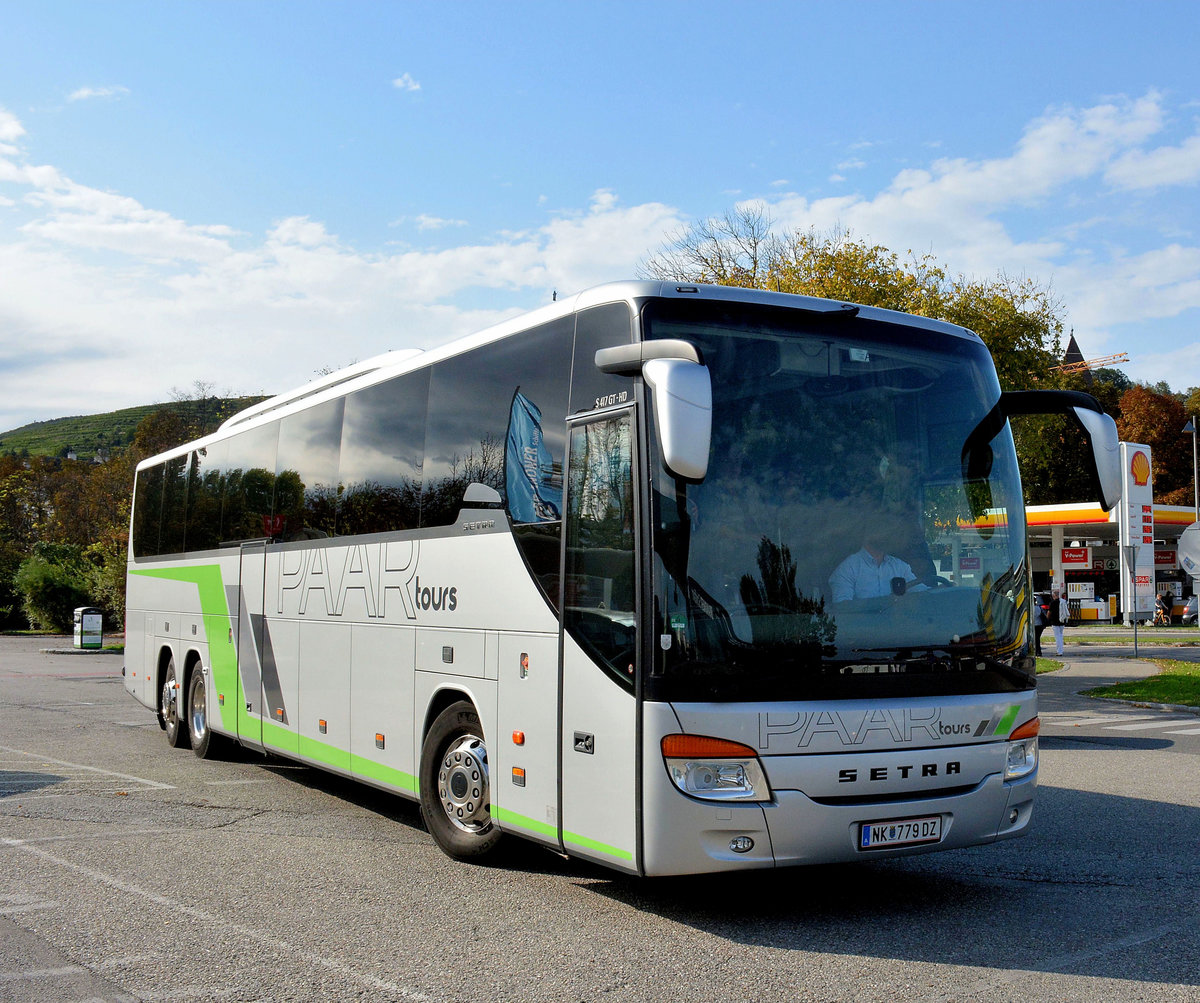 Setra 417 GT-HD von PAAR Tours aus Niedersterreich in Krems.