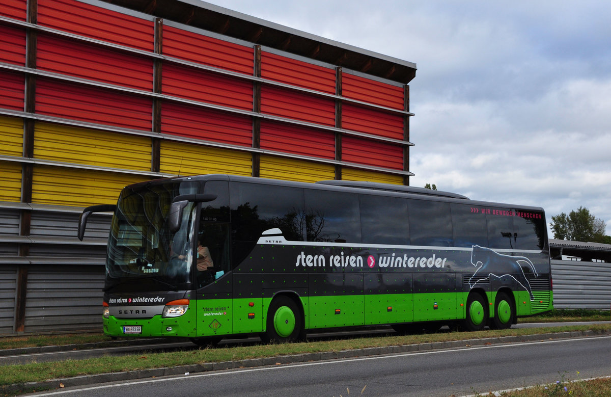Setra 417 GT-HD von  Stern Reisen  Wintereder aus �sterreich in Krems.