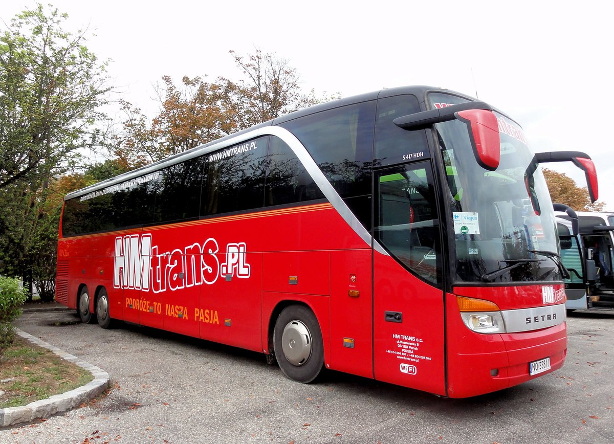 Setra 417 HDH von HM Trans.pl in Krems gesehen.