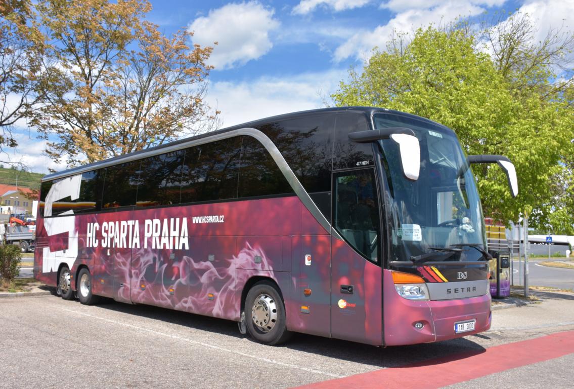 Setra 417 HDH von H&S Reisen aus der CZ 2017 in Krems.