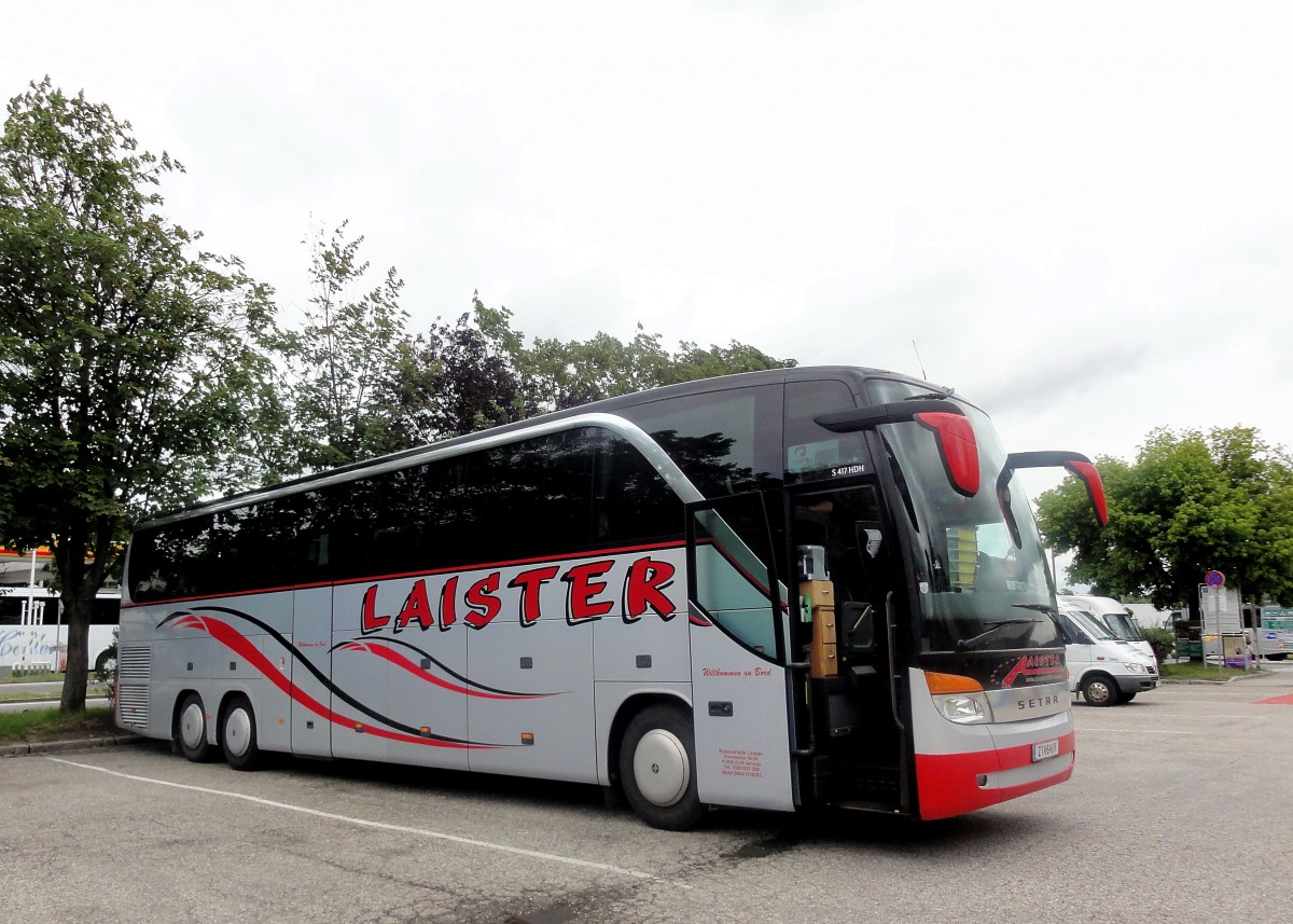 SETRA 417 HDH von LAISTER Busreisen aus �sterreich am 26.6.2013 in Krems an der Donau.